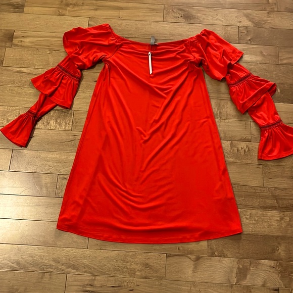 Dress - Picture 4 of 6